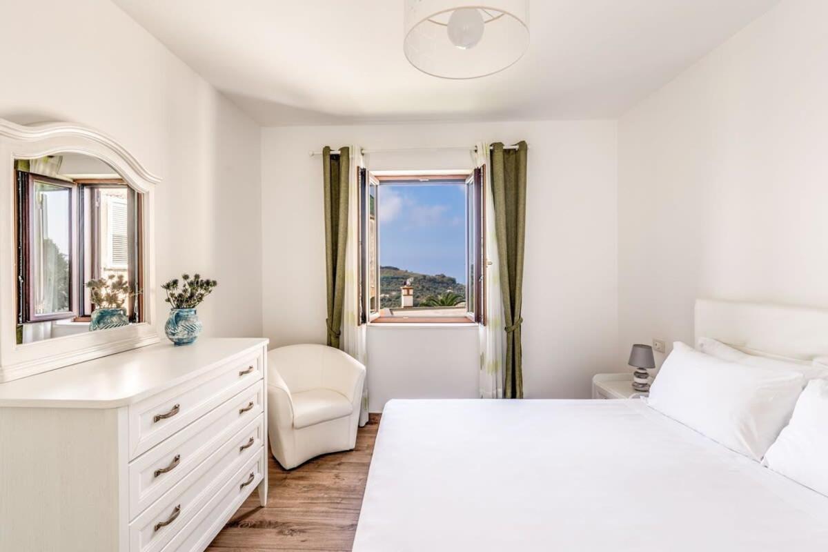 Villa Mimosa Rustic Elegance Views & Pool Massa Lubrense Luaran gambar